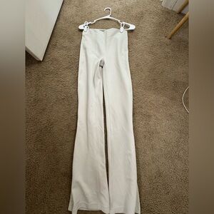 Lululemon Cream ribbed Women's straight leg pants